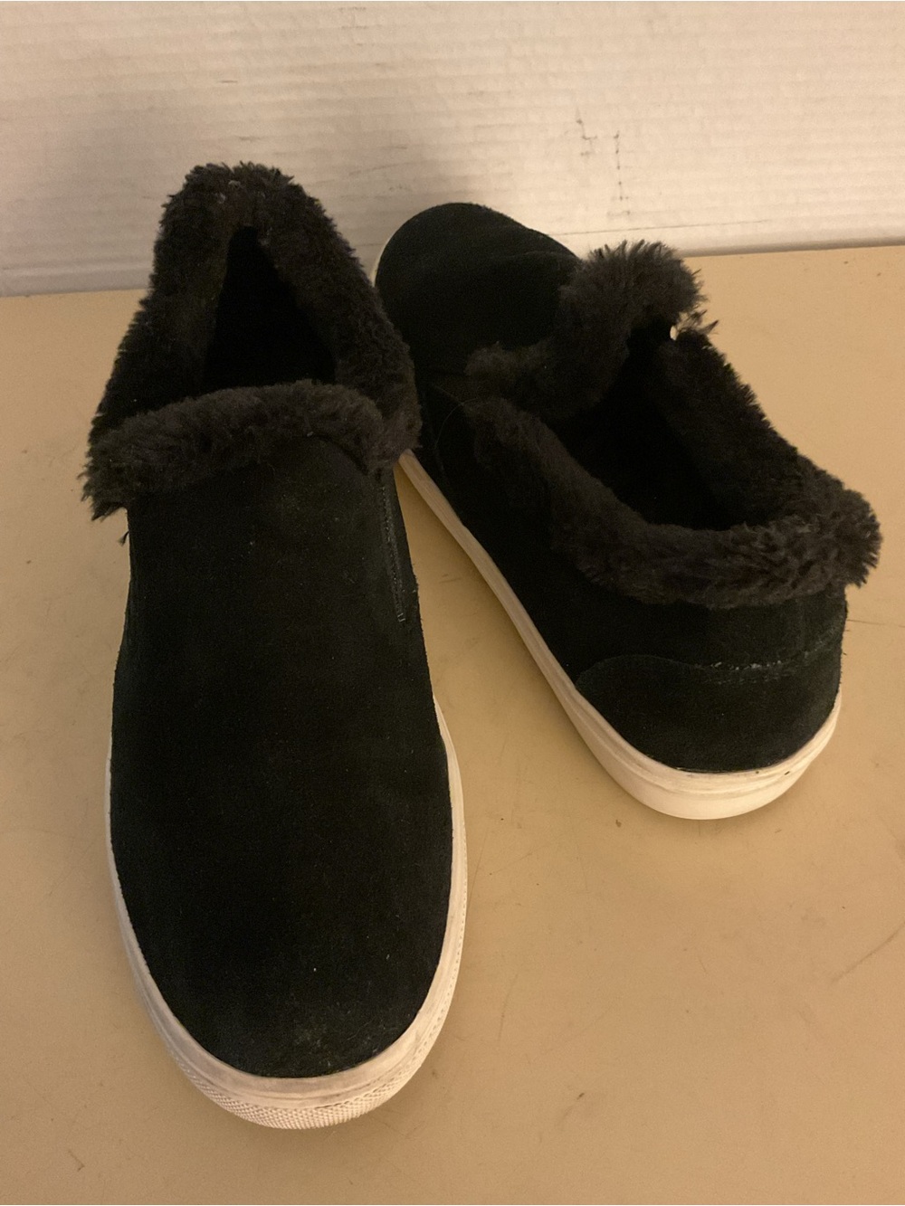 Steven By Steve Madden women Black Faux Fur Slip-On Platform Sneakers US 7.8